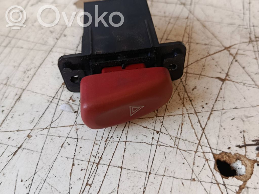 Suzuki Ignis Przycisk świateł awaryjnych 