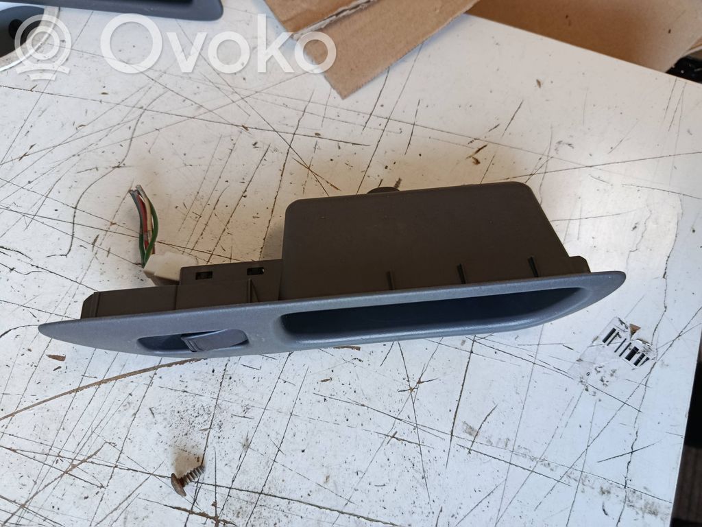 Opel Agila A Interruttore di controllo dell’alzacristalli elettrico 