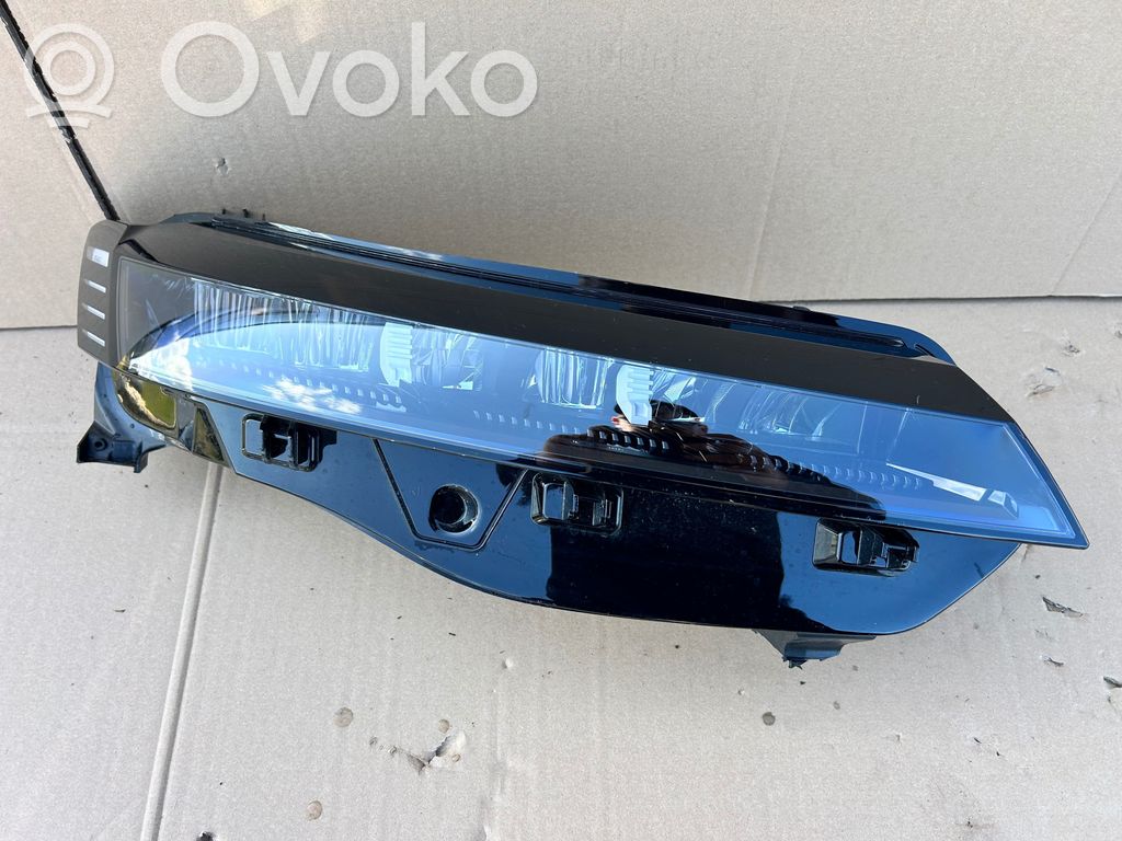 Renault Megane E-Tech Headlight/headlamp 