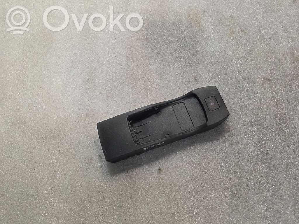 Tālruņa vadības bloks   6973983,0750441,10R024319