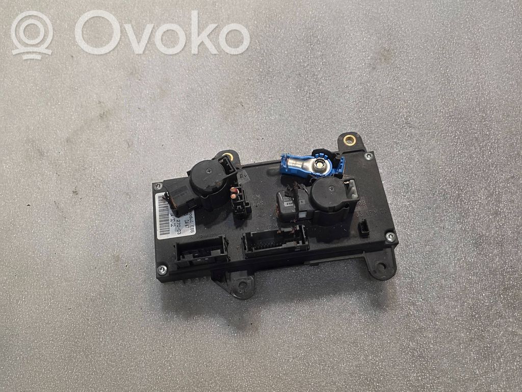 Barošanas vadības bloks   6925655