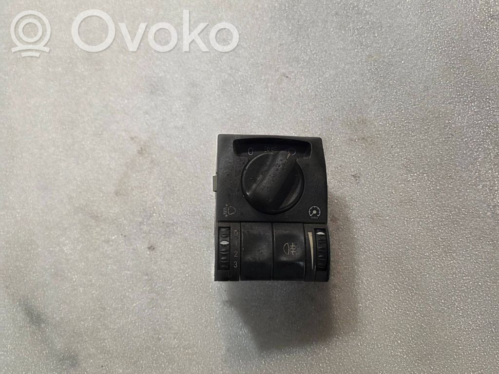 Opel Omega B2 Interruptor de luz 