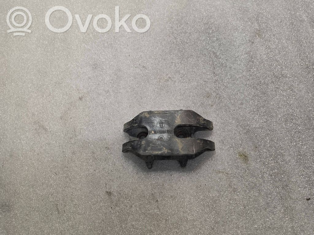 BMW 5 E34 Front bumper mounting bracket 