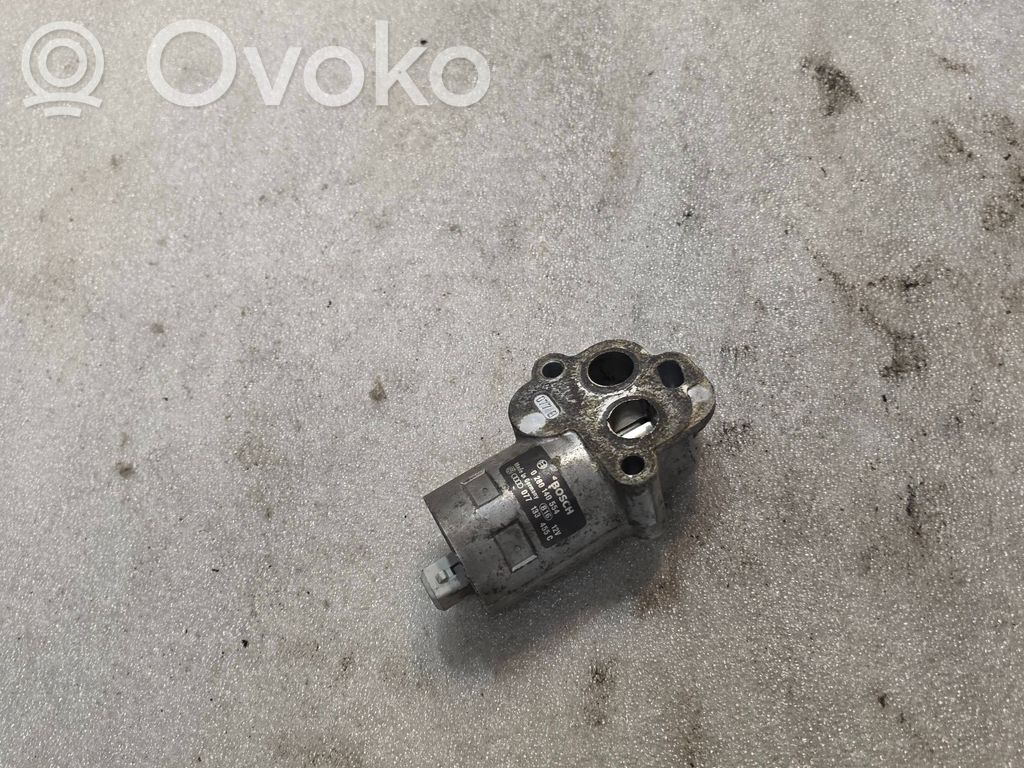 Audi A8 S8 D2 4D Leerlaufregler Leerlaufregelventil 