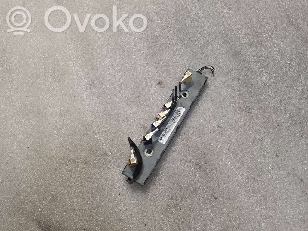 Audi Q7 4L Antenos stiprintuvas 