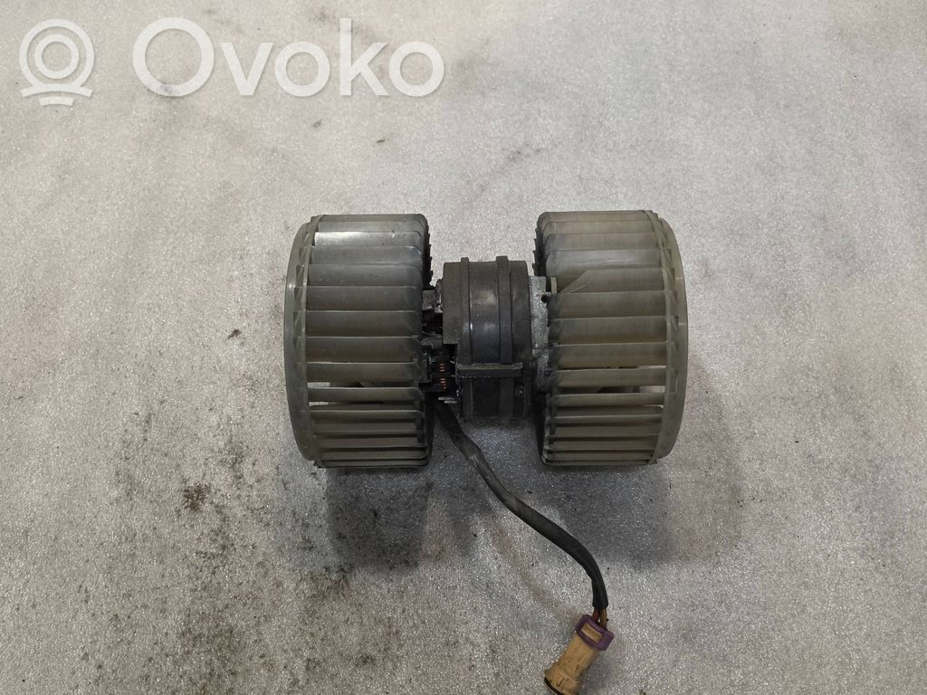 Audi A8 S8 D2 4D Mazā radiatora ventilators 