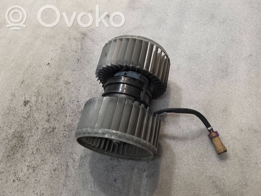 Audi A8 S8 D2 4D Mazā radiatora ventilators 