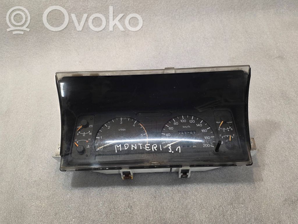 Opel Monterey Vitezometru (grup de instrumente) 