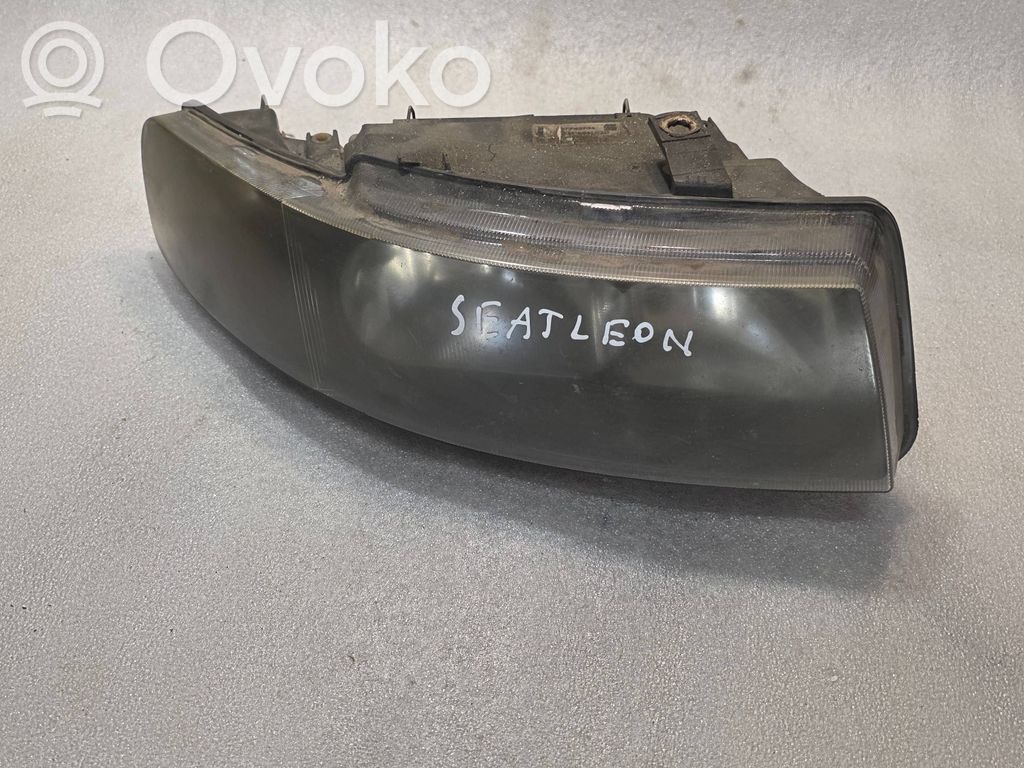 Seat Leon (1M) Headlight/headlamp 