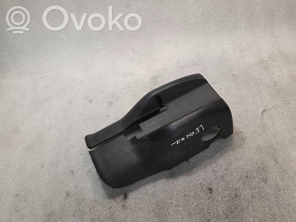 Seat Leon (1P) Elementy poszycia kolumny kierowniczej 