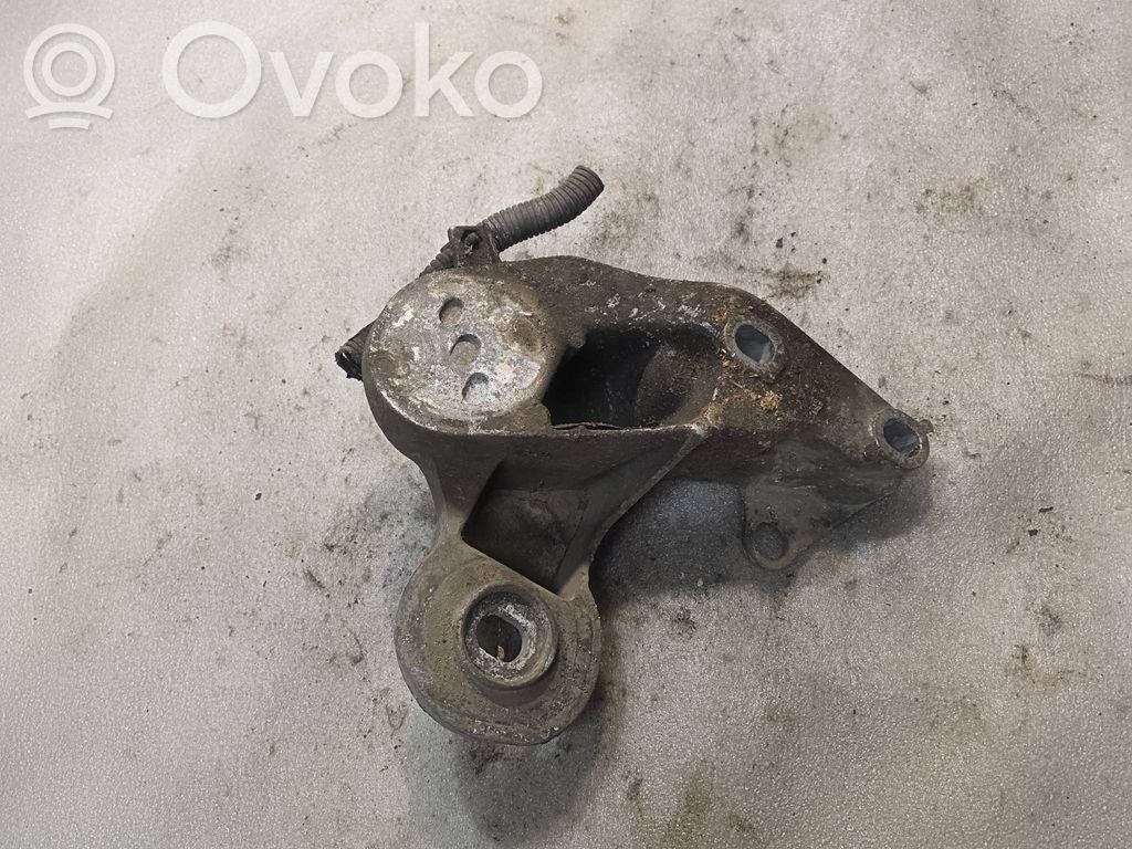 Audi A6 S6 C6 4F Engine mounting bracket 