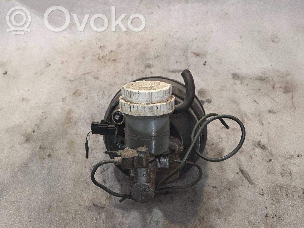 Mitsubishi Pajero Brake booster 