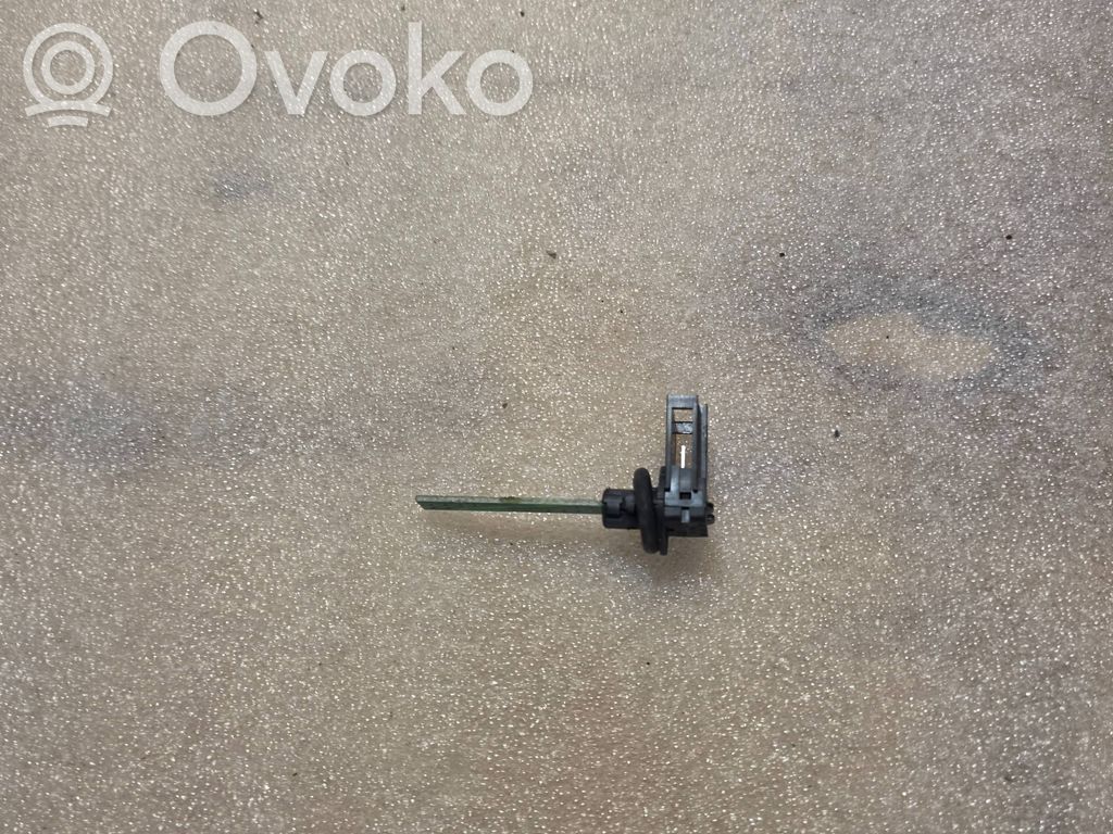 Interior temperature sensor   4B0820539,784300