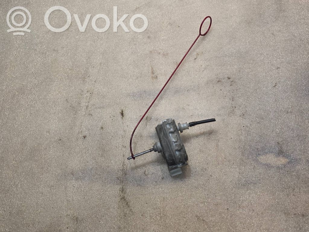 Audi A8 S8 D2 4D Central locking vacuum pump 
