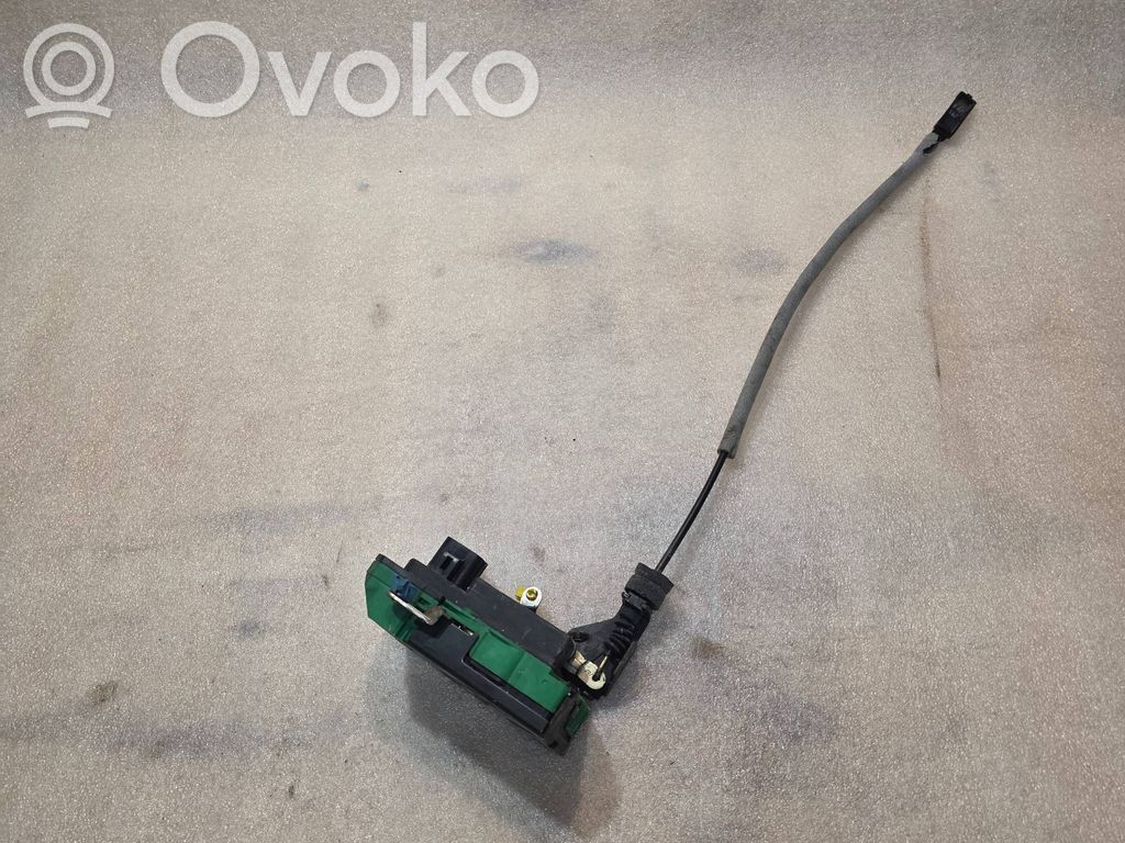 Volvo XC90 Front door lock 