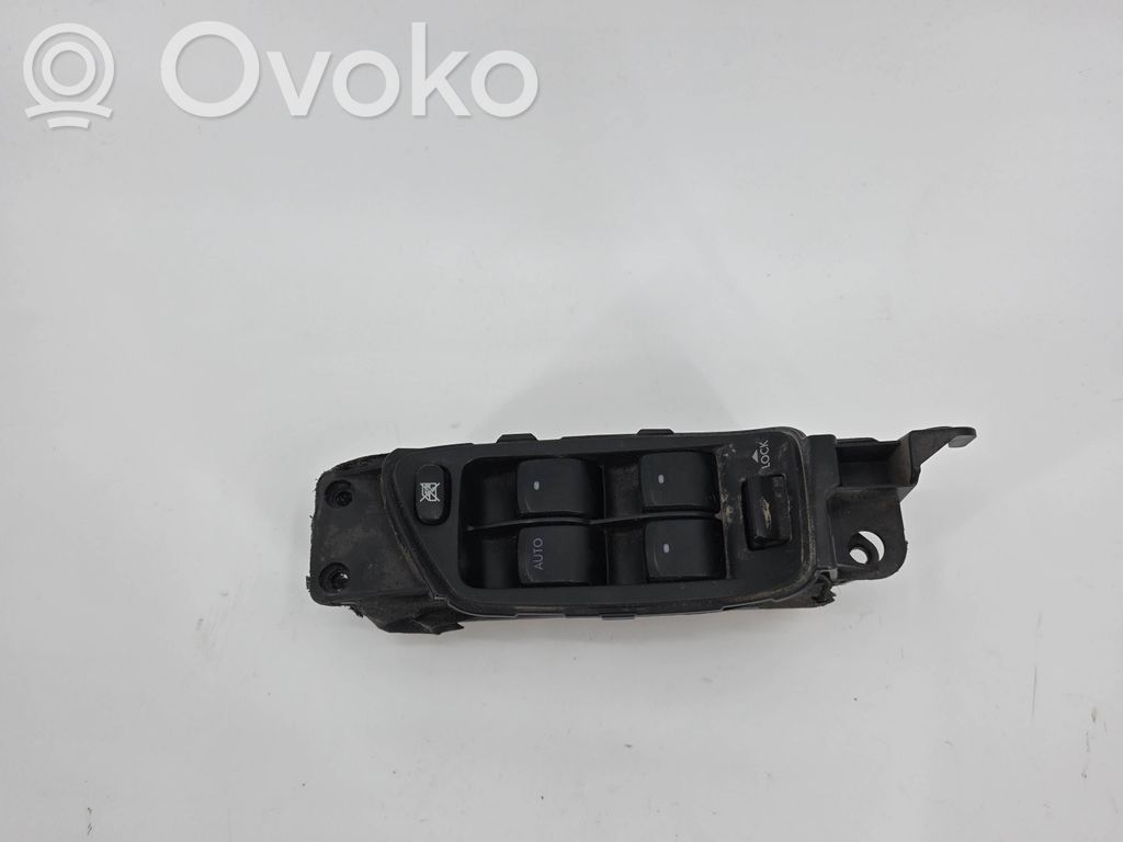 Subaru Legacy Electric window control switch 