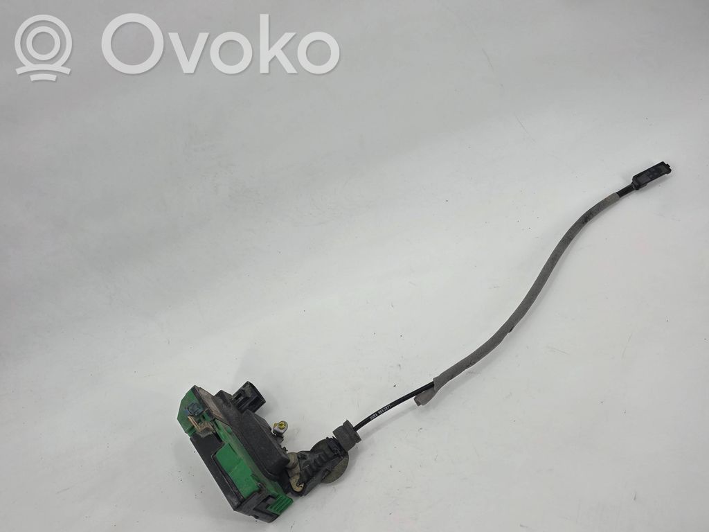 Volvo XC90 Front door lock 