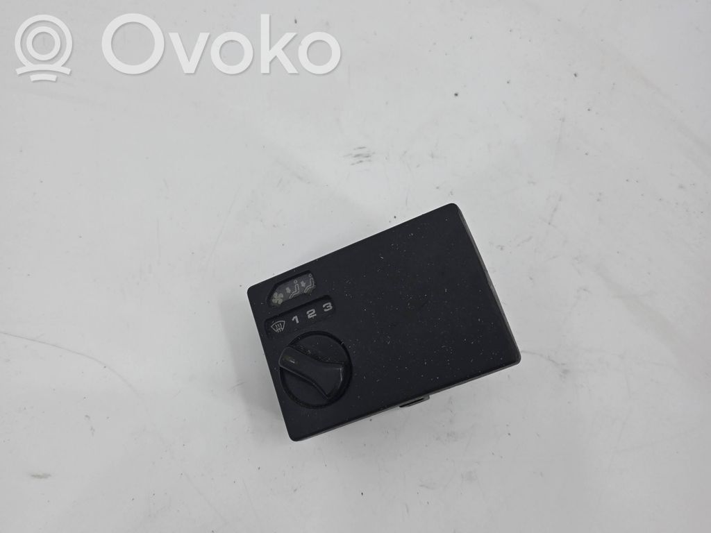 Interior fan control switch   701959531
