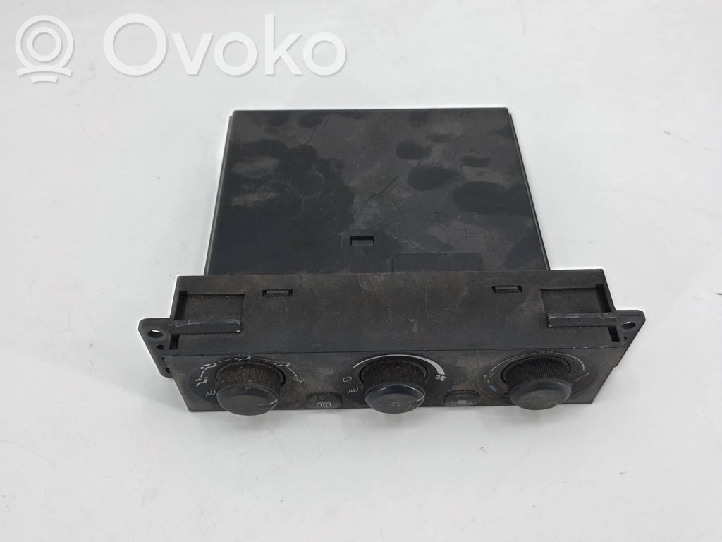 Mitsubishi Pajero Panel klimatyzacji 