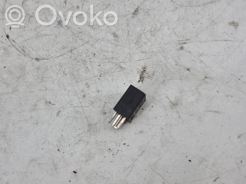 Muu rele   9441161,A4001X40,041141A