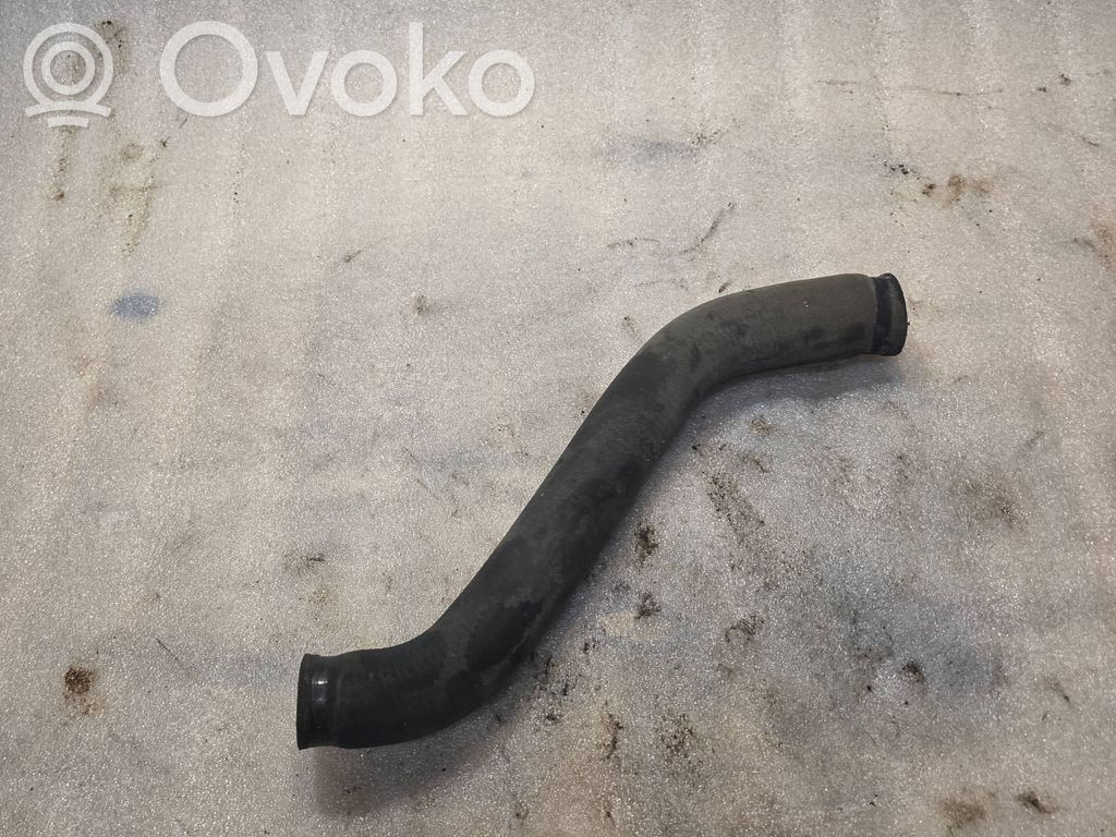 Engine coolant pipe/hose