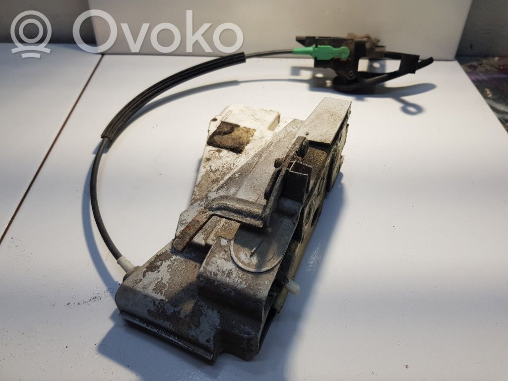 Volkswagen Sharan Priekšpusē slēdzene 
