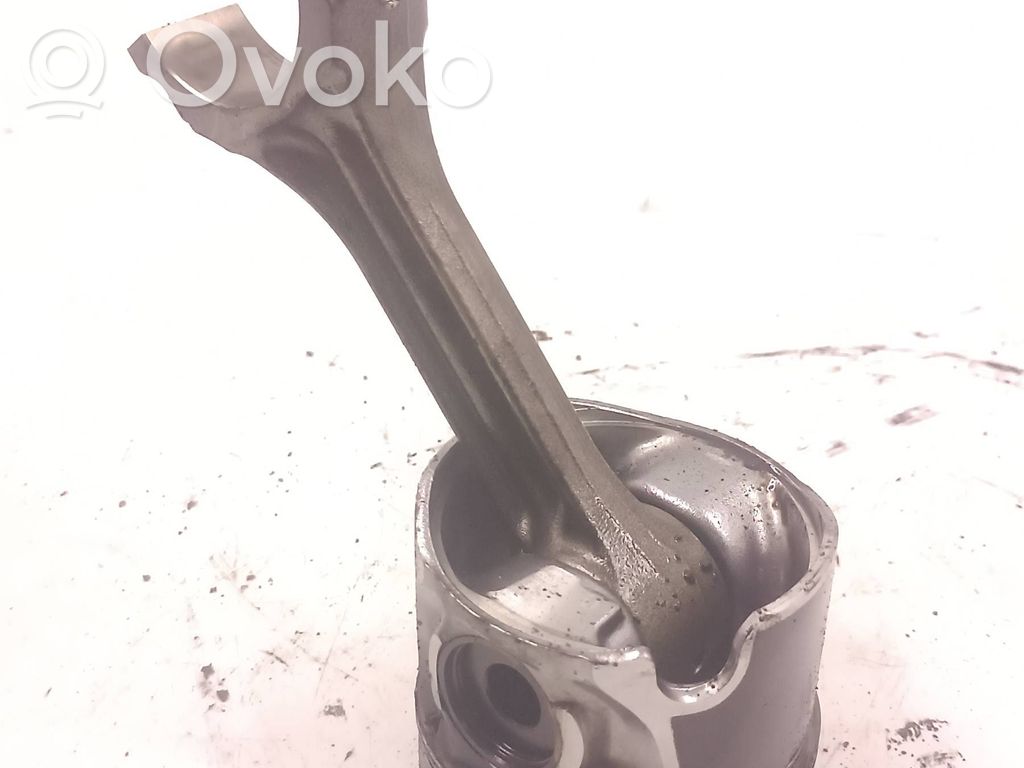 Seat Leon (1M) Piston 