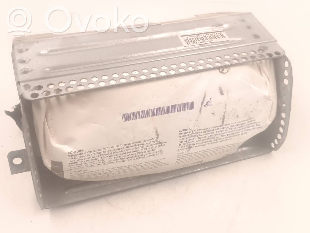 Audi A4 S4 B5 8D Pasažiera drošības spilvens 
