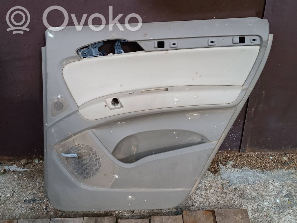 Audi Q7 4L Boczki / Poszycie drzwi tylnych 