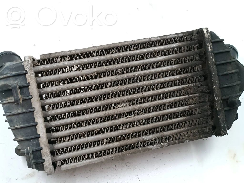 Volkswagen Polo III 6N 6N2 6NF Interkūlerio radiatorius 