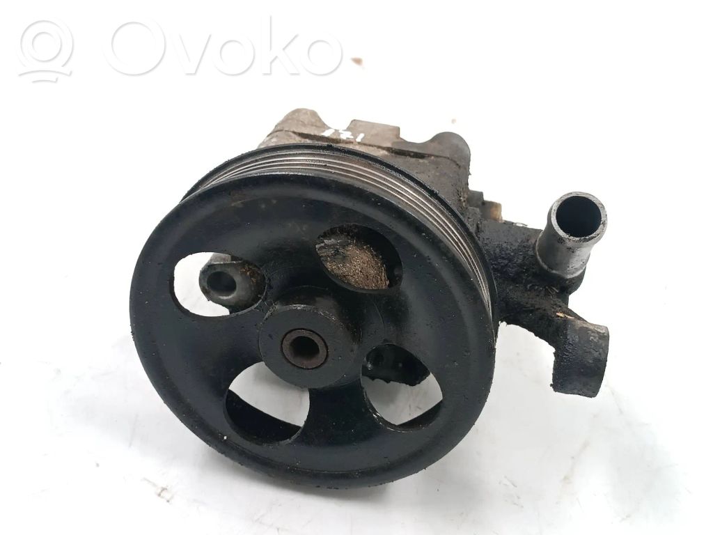 Subaru Legacy Power steering pump 