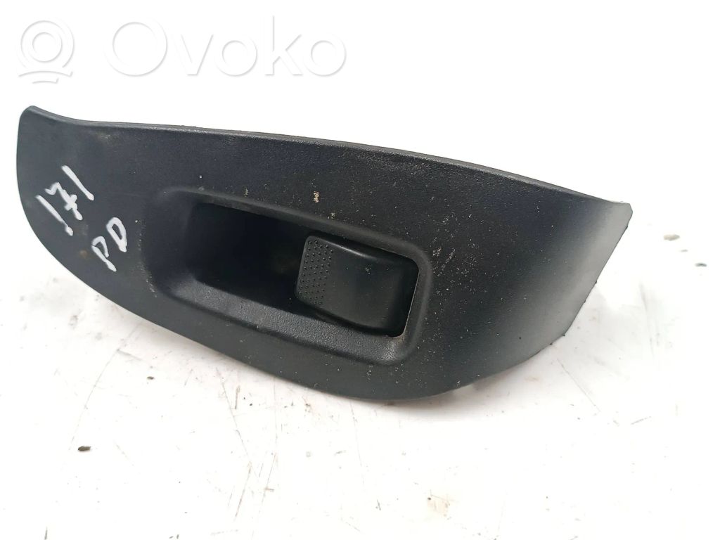 Subaru Legacy Electric window control switch 