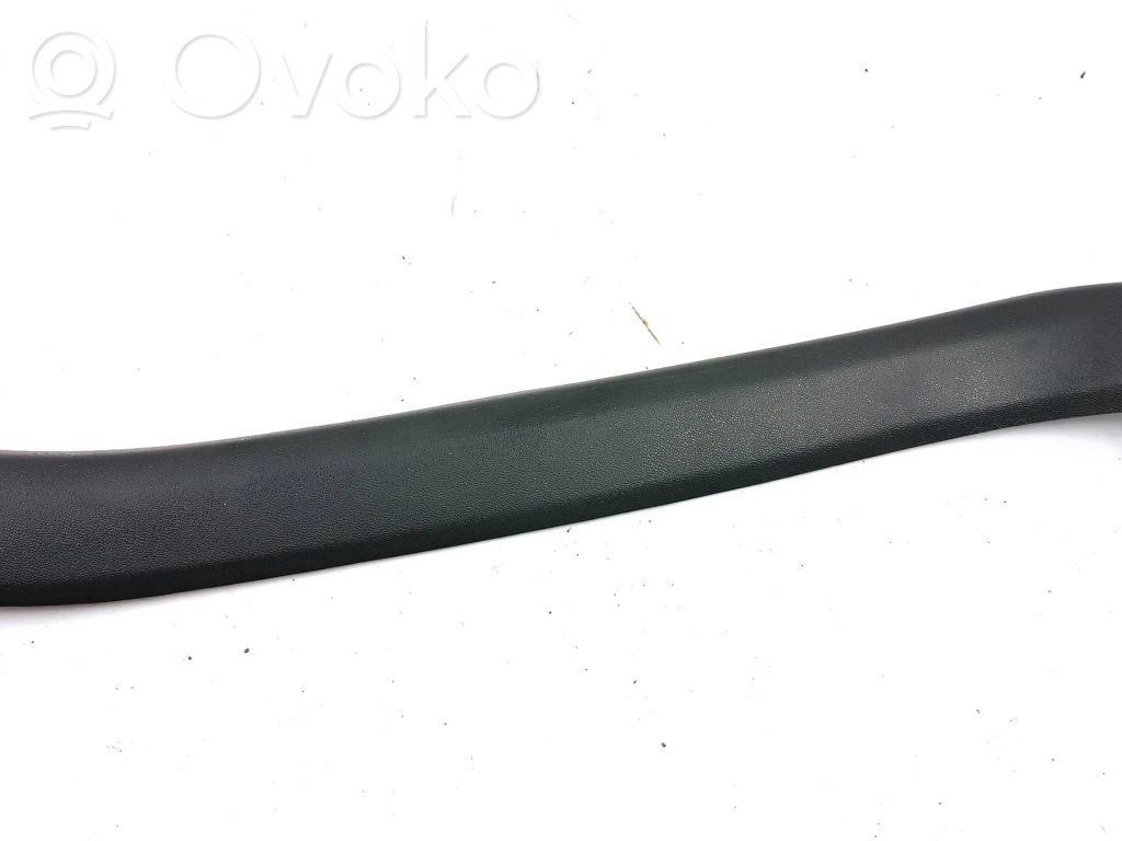 Other trunk/boot trim element   8171164