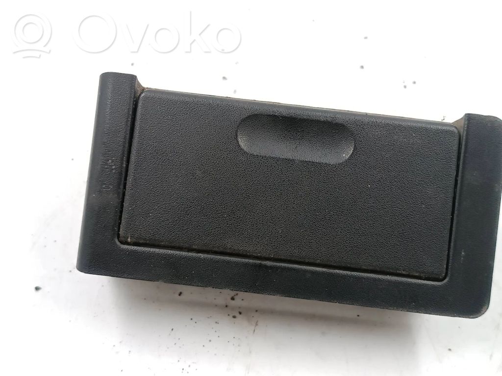 BMW 3 E36 Pelnutrauks (priekšā) 