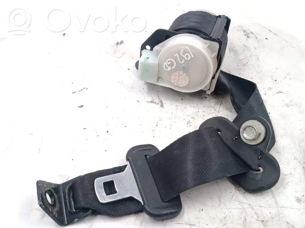 Mazda 2 Cinturón trasero 