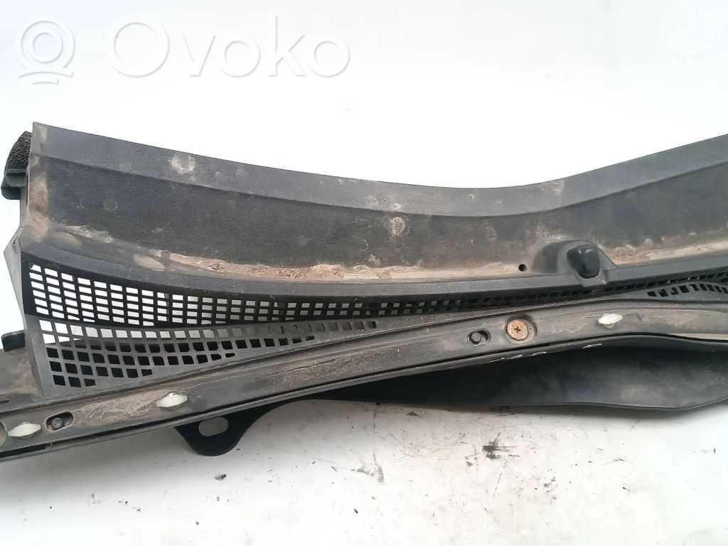 Mazda 2 Wiper trim 