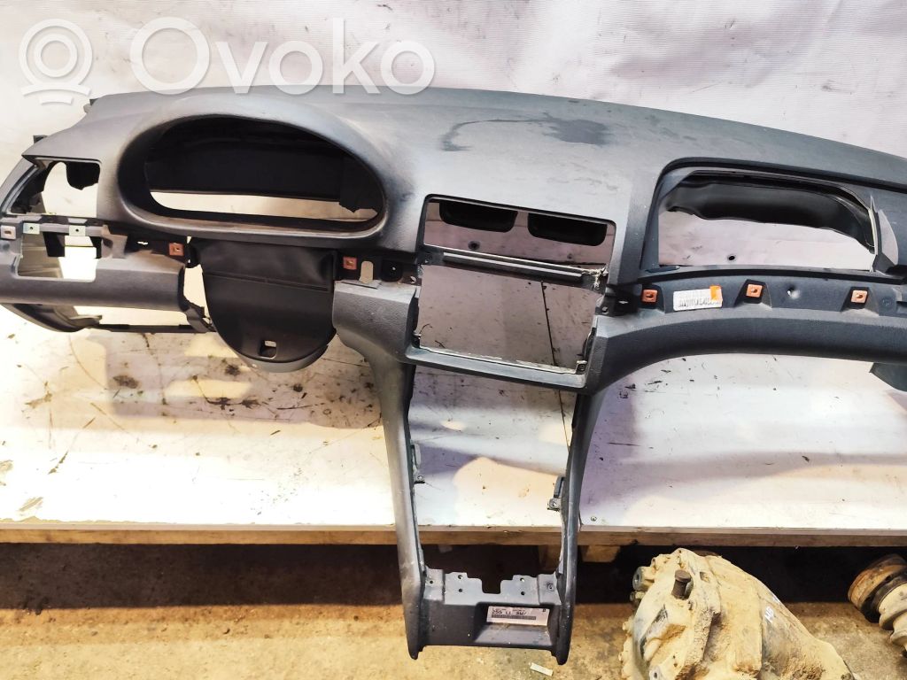 BMW 3 E46 Dashboard 