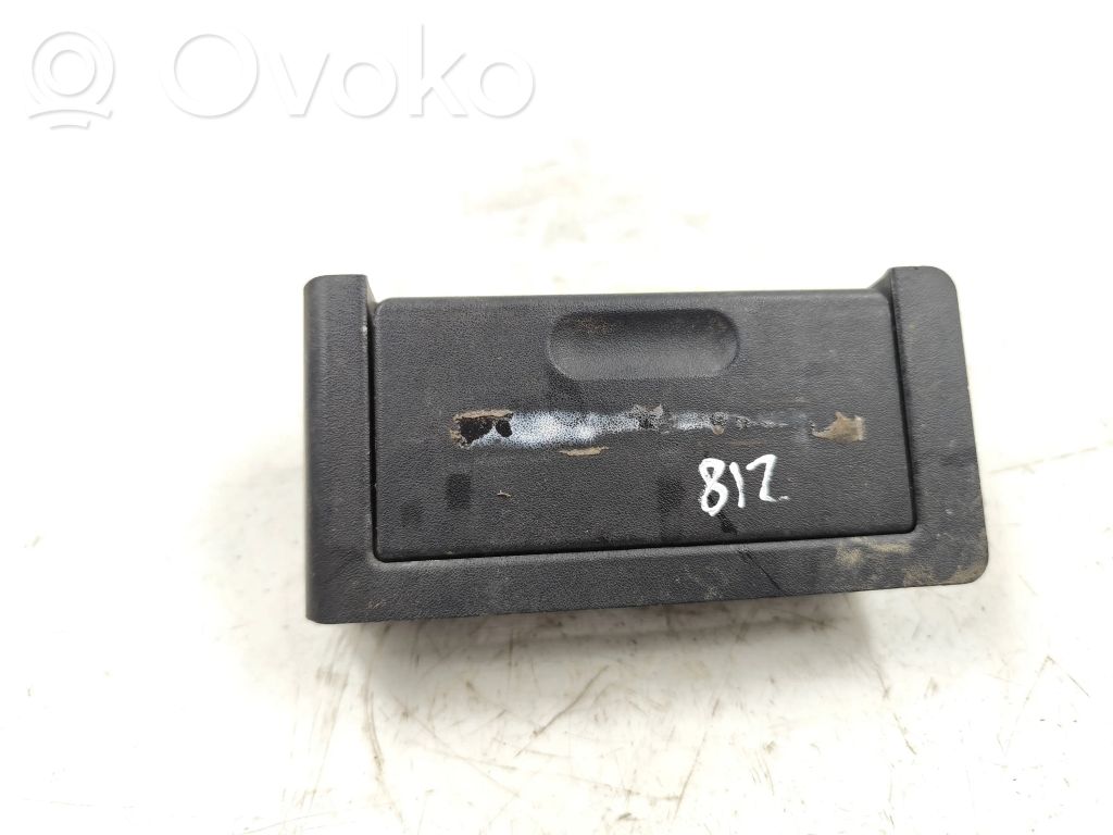 BMW 3 E36 Pelnutrauks (priekšā) 