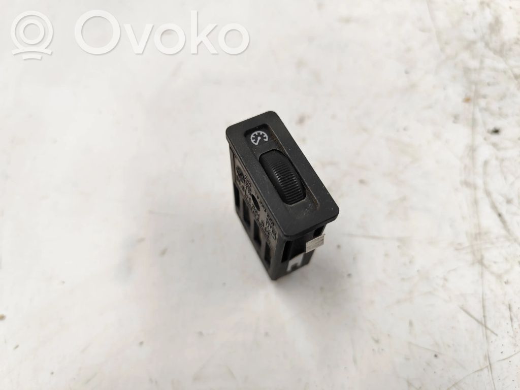 BMW 3 E36 Panelės apšvietimo reguliavimo jungtukas 