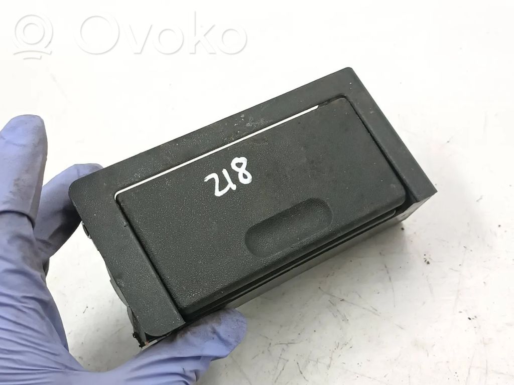 BMW 3 E36 Pelnutrauks (priekšā) 