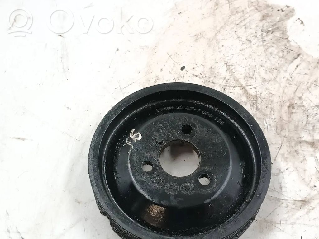 BMW 3 E90 E91 Vairo stiprintuvo siurblio skriemulys 