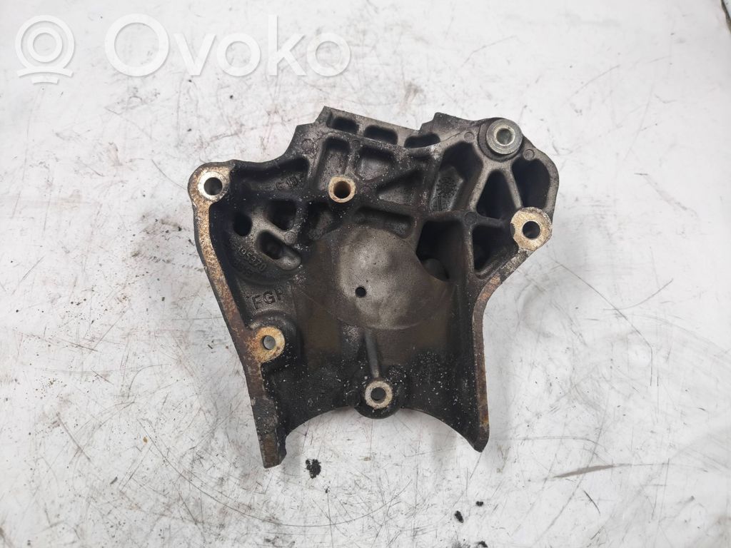 Alfa Romeo 159 Engine mounting bracket 