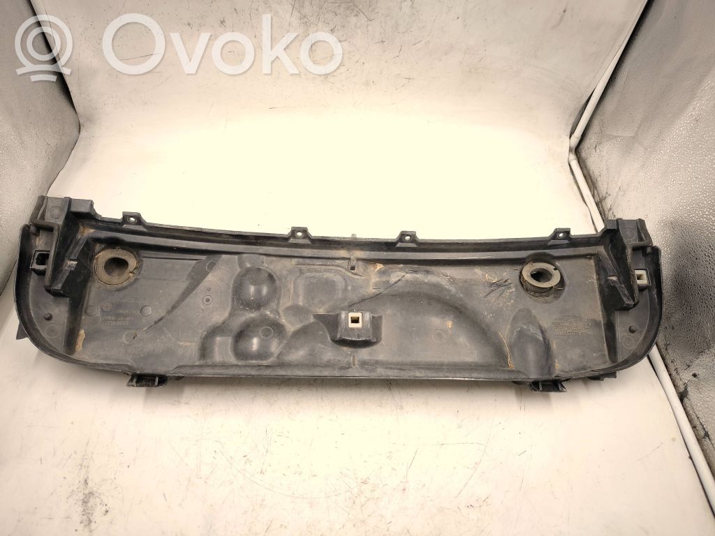 Other engine bay part   8370066,KT620402