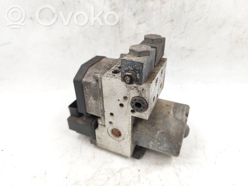 Audi A4 S4 B5 8D ABS bloks 