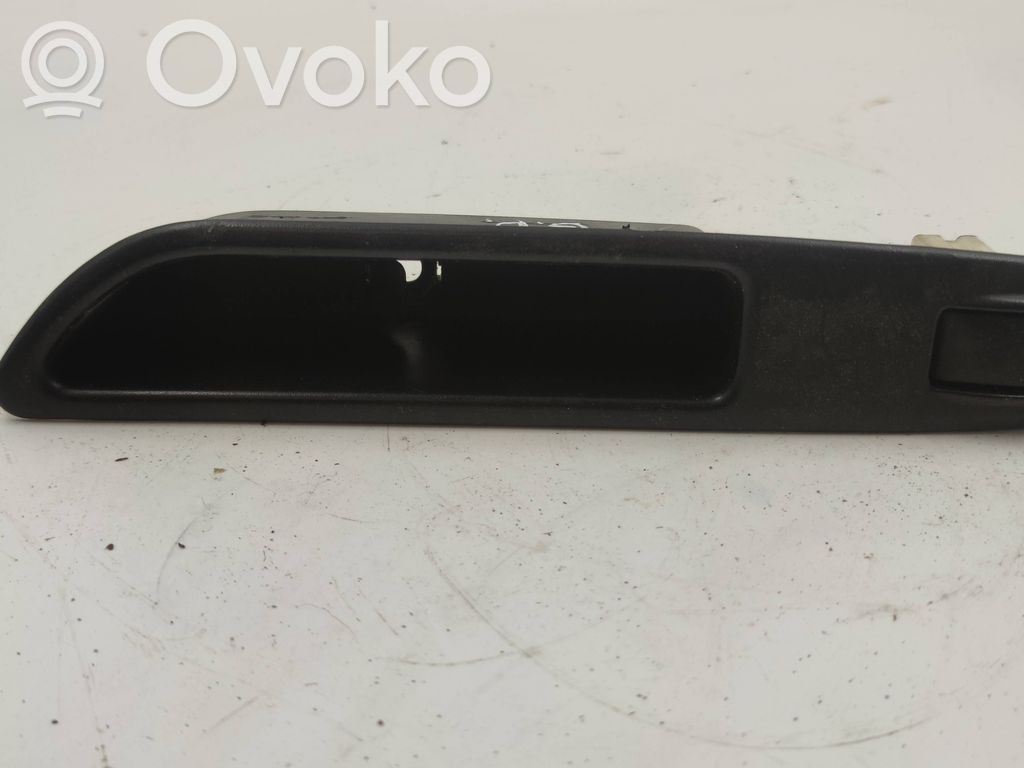 Subaru Forester SG Electric window control switch 