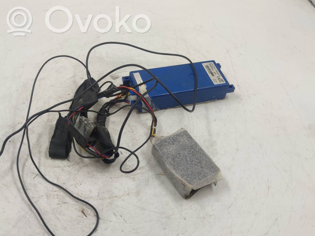 Volkswagen Golf V Hands-free kit 