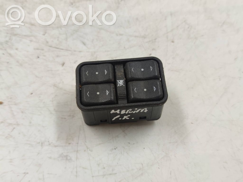 Opel Meriva A Electric window control switch 