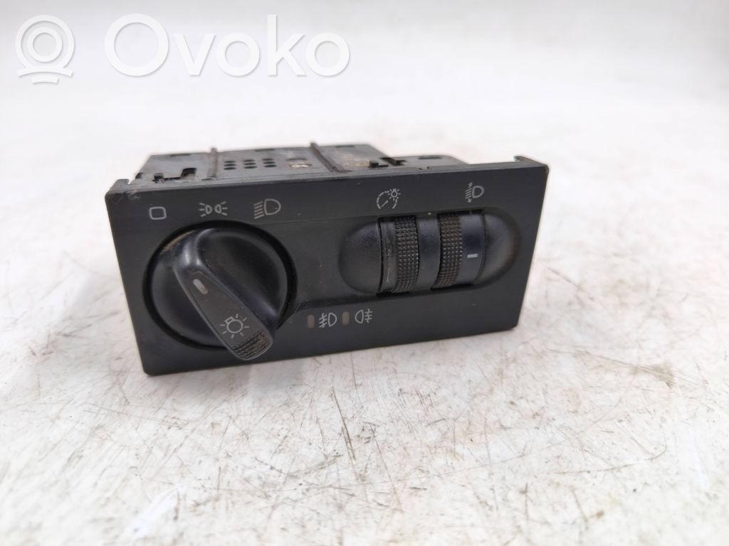 Volkswagen Golf III Interruptor de luz 