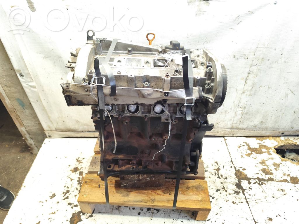 Volkswagen PASSAT B5 Engine 