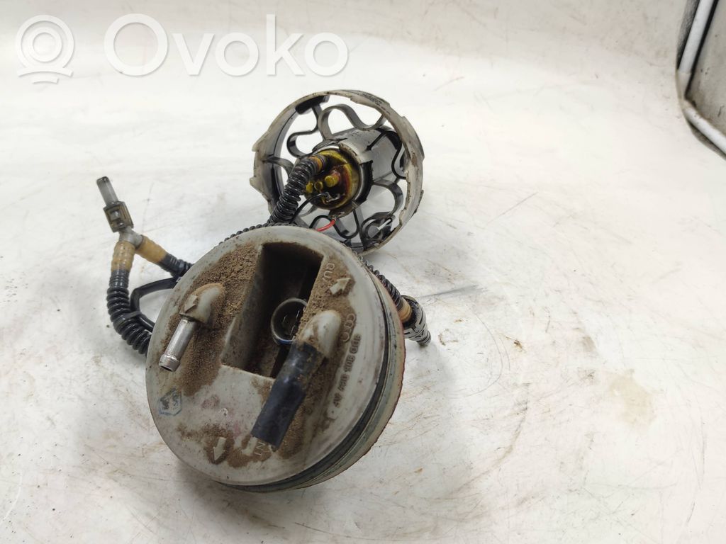 Audi A4 S4 B5 8D Bomba interna de combustible 